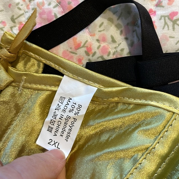 New unworn gold bustier - Picture 6 of 6